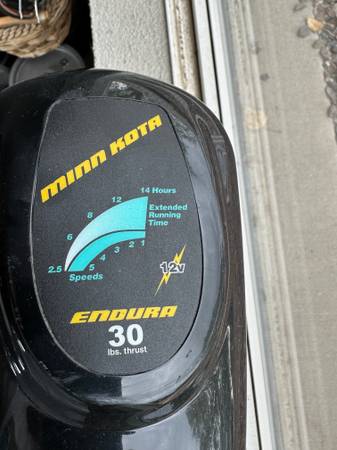 Minn Kota Endura 30 Trolling Motor 12V 1
