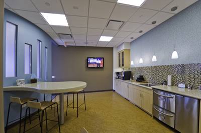 $853 Watch The Leaves Fall From Your New Office!!! (St. Charles)63959877981059122