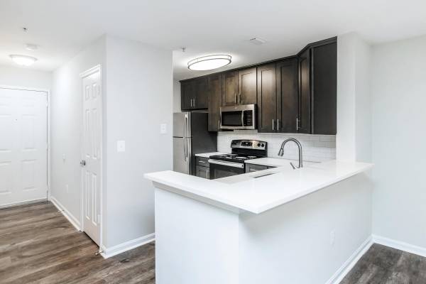 $2,595 / 3br - 1155ft2 - On-site Maintenance, 3/BD, In Ashburn (20300 River Ridge Terrace, Ashburn, VA)64040024736515121