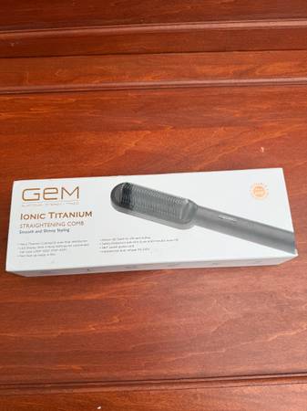 GEM GLAMOUR・ENERGY・MAGIC IONIC TITANIUM STRAIGHTENING COMB 1