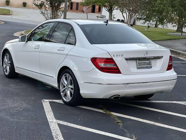 Mercedes-Benz C-250 2014 - $6,50063620528655617121
