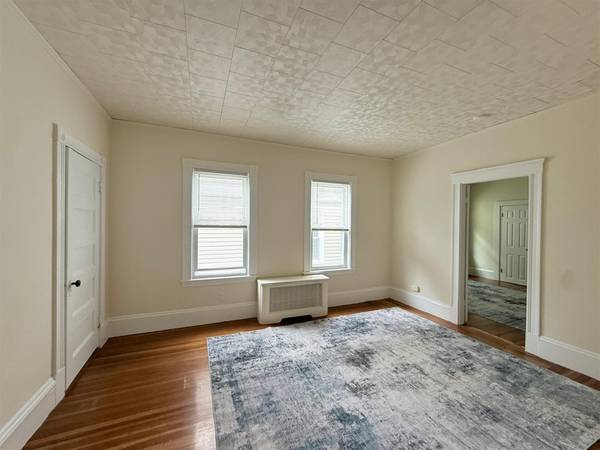 $2,800 / 2br - 1100ft2 - 🌞 Spacious 2-bedroom | Free laundry 🚩10 m to the T 🚩 (Somerville \ Teele Sq. \ Tufts)63996692072067121