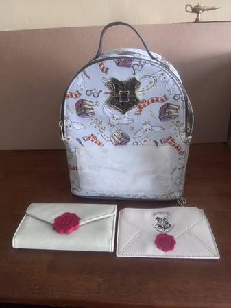 Harry Potter Mini Backpack + 2 Matching Wallets – 3-Piece Set 1