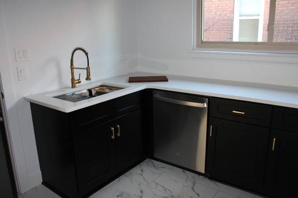 $1650.00 / 3br - 1475ft2 - Modern Classic63937876354178123