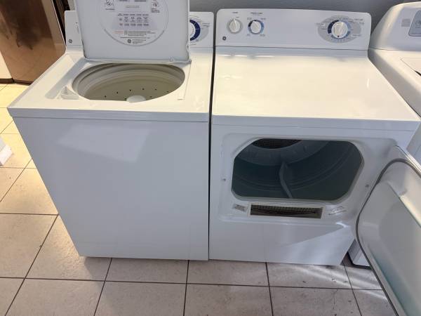Washer and Dryer Set 1
