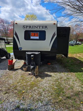 2019 keystone Sprinter 29fk campfire edition 1