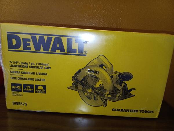 DeWalt circular saw 1