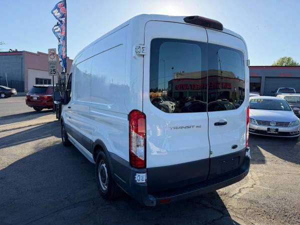 2018 Ford Transit 150 Van - Photo 7