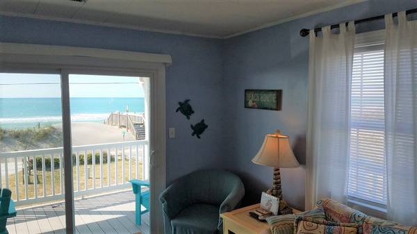 $450 / 3br - 900ft2 - Very Affordable North Topsail Beach (North Topsail Beach)63755408795011122