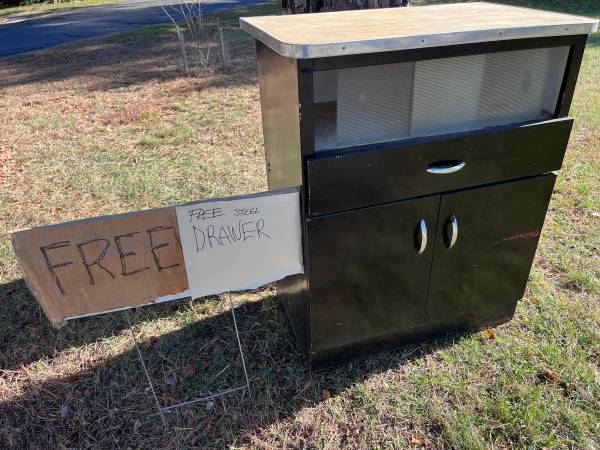 Drawer for storage. FREE 1