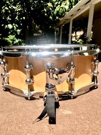 SOLID SEAMLESS HIGHLY FIGURED MAPLE 5.5”x14” RAYA Ayotte Dunnett Snare Drum 1