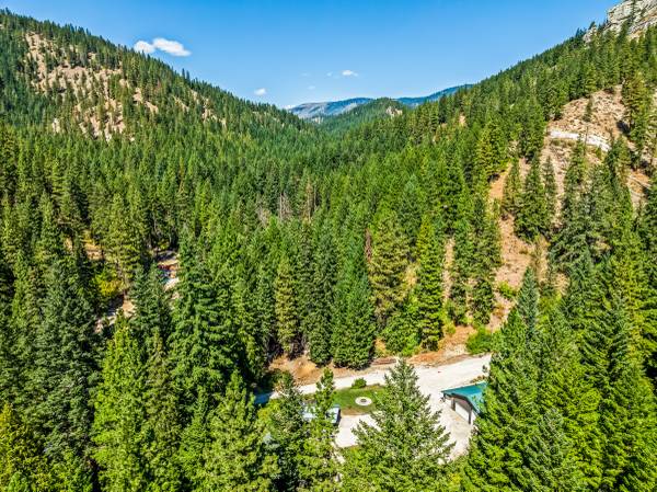 $949,000 / 3br - Stunning Leavenworth Mountain Property – 3 Bed/2 Bath + MIL $949,000 (Leavenworth)63900945405827124