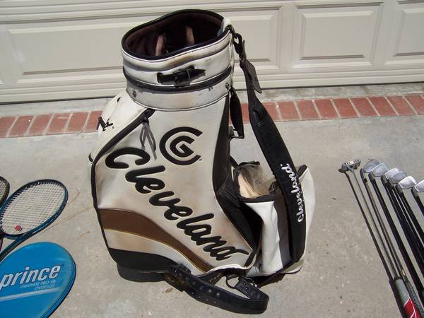 Cleveland all leather golf bag with rain cover and carry strap 1