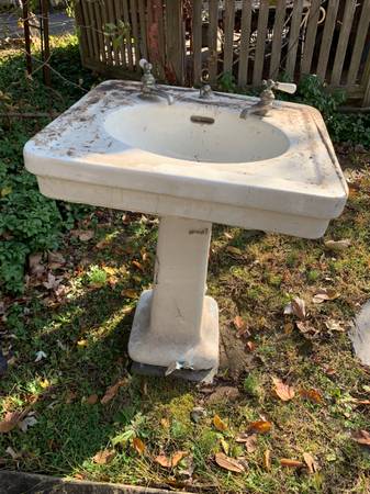 Antique Porcelain Sink 1
