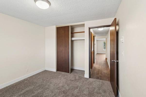 $1,349 / 2br - 862ft2 - Recreation Room, Covered Parking, Disposal, Laundry Facilities (Sheldon/Coburg Rd.)63977276873603121