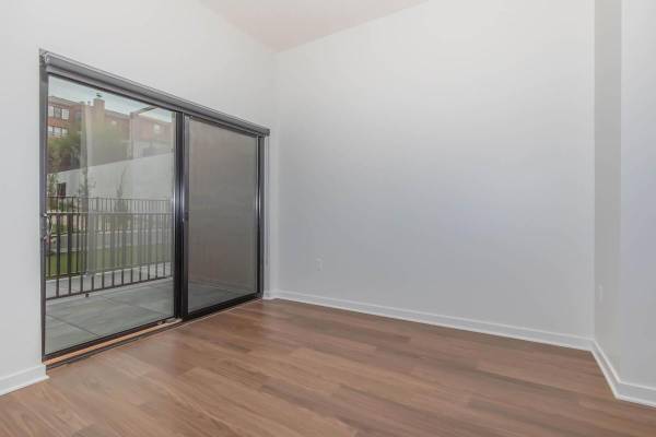 $1,870 / 2br - 1105ft2 - Thoughtful Floor Plans & Features, Granite Countertops (Blackstone/Leavenworth neighborhood)63681606171139123