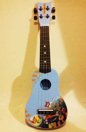 Disney Handy Manny Guitar By First Act 1