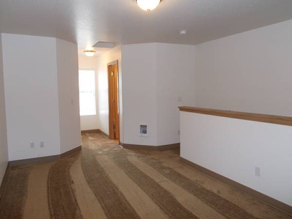 $1,575 / 1br - 670ft2 - EXCELENTE DISTRIBUCIÓN, Loft de 1+1, CON GARAJE ADOSADO, ¡SOLICITA EN LÍNEA AHORA! (East Gresham)63831397822593123