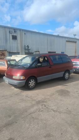 1993 Toyota previa LE 1