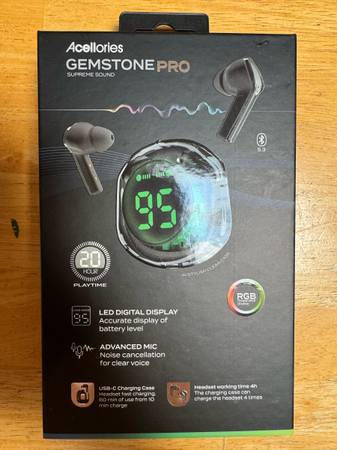 Wireless Bluetooth Earbuds with Noise Cancellation Mic LED Display Charging Case 1