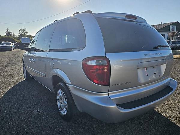 2005 Dodge Grand Caravan 4dr Grand SE - $5995.0063624654246787122