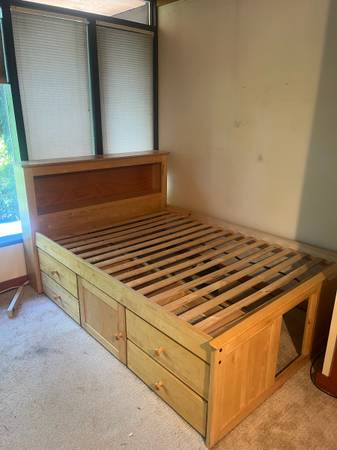 Pine Captain's Bed With Drawer Storage (full) 1