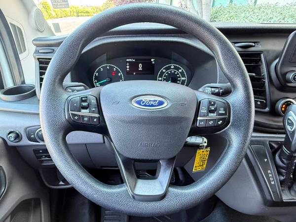 2025 Ford Transit 250 3dr - Photo 13