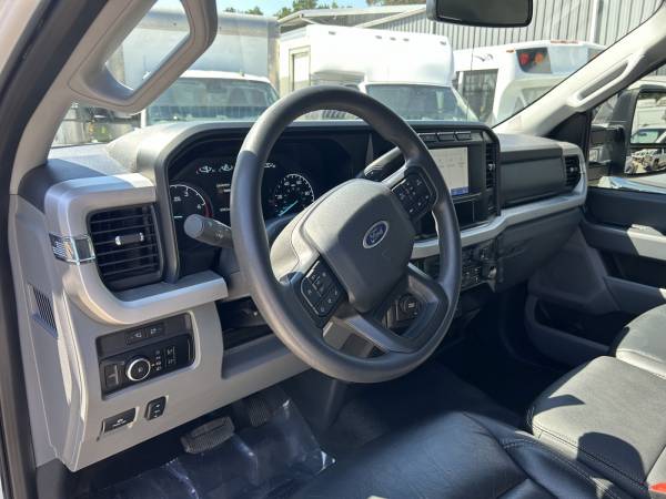 2023 Ford F600 F-600 XLT - Photo 11