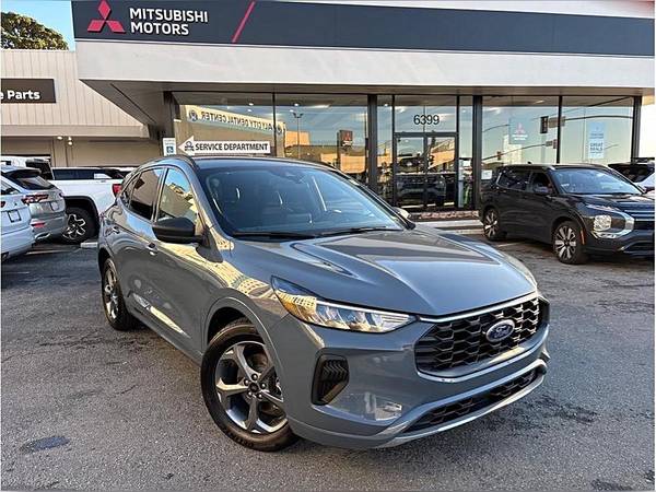 2023 Ford Escape ST-Line Sport Utility 4D 1