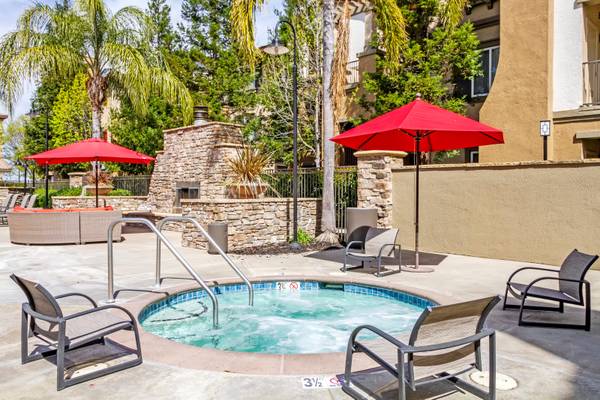 $2,133 / 1br - 820ft2 - RENOVATED 1BED1BATH WITH WASHER AND DRYER~ CALL NOW (NORTH NATOMAS)63844738968579123