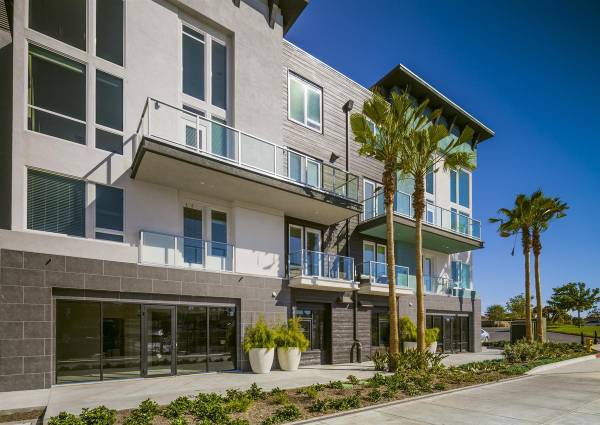 $4,400 / 2br - 1372ft2 - Lounge, Bike Storage, Storage Space, Wi-Fi (Oxnard, CA)63800403209475121