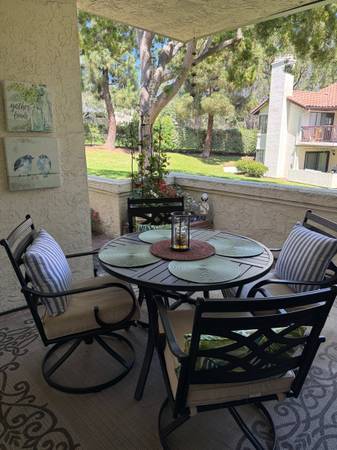$3,950 / 2br - 1097ft2 - ¡Hermoso condominio en planta baja en un barrio deseado!63663854293123123