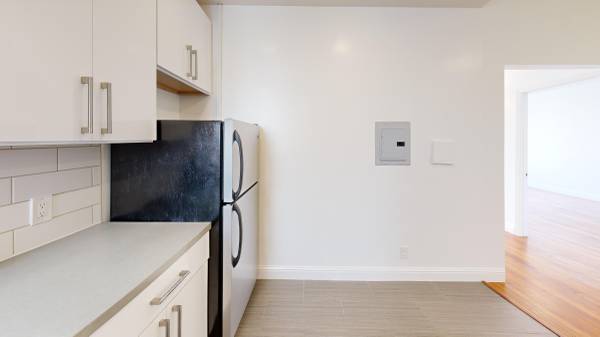 $5,945 / 2br - 843ft2 - 3890 Scott@Jefferson/Beautiful Unit/W+D/Walk To Marina Green/Pets OK! (marina / cow hollow)63965991789186124