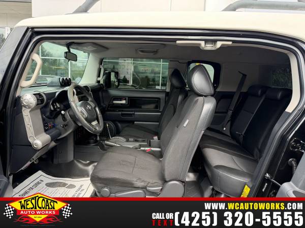 2008 Toyota FJ Cruiser Base - Photo 6