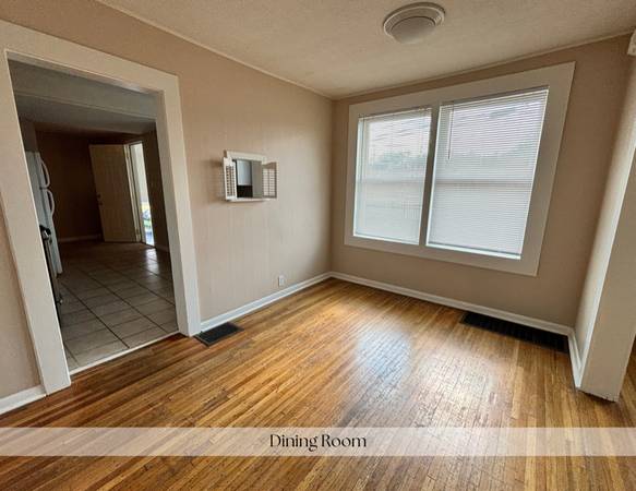 $2100.00 / 2 habitaciones - ¡Camina hasta el campus! Casa de 2 habitaciones con espacios adicionales + estacionamiento – ¡Se aceptan mascotas!62960122762755124