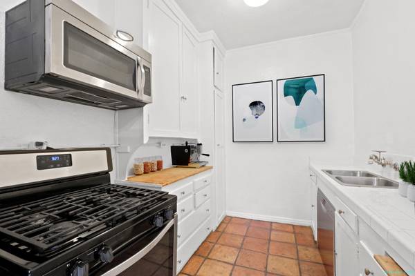 $1,995 / 1 dormitorio - 900 pies² - Hermoso apartamento de 1 dormitorio en Hollywood | 1 mes gratis | Aire acondicionado (Hollywood)63701130108291123