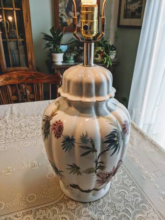 Ginger Jar Lamp 1