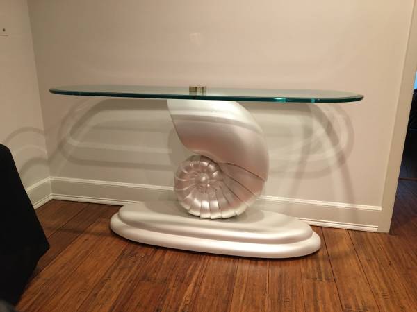 Accent Console Nautical Seashell Table 1