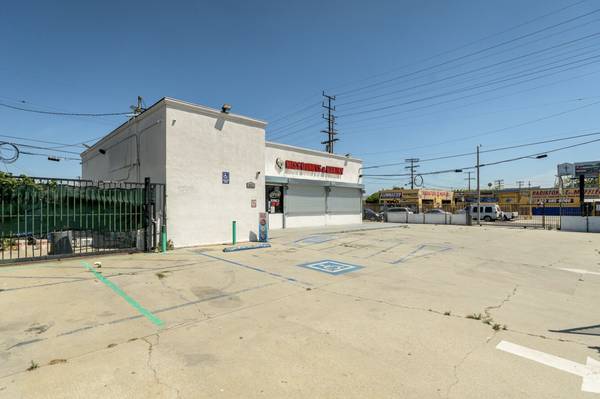 Abandoned Commercial Building S. LA 1