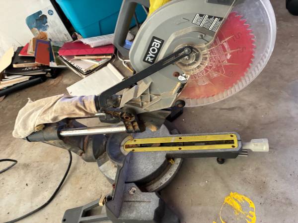 Ryobi Miter saw 1