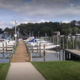 BOAT SLIPS BOWLEYS QUARTERS (Goeller's Seneca River Boat Yard) 1
