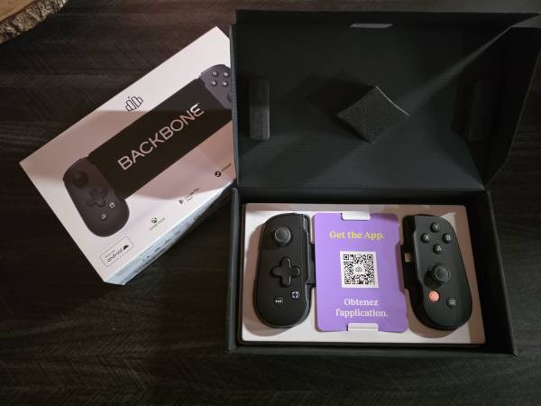 BACKBONE Phone Game Controller 1