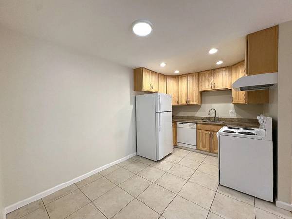 $1,850 / 2br - 900ft2 - 2-Bedroom, 2-Bath Beautiful Apartment (menlo park)64030486553089124