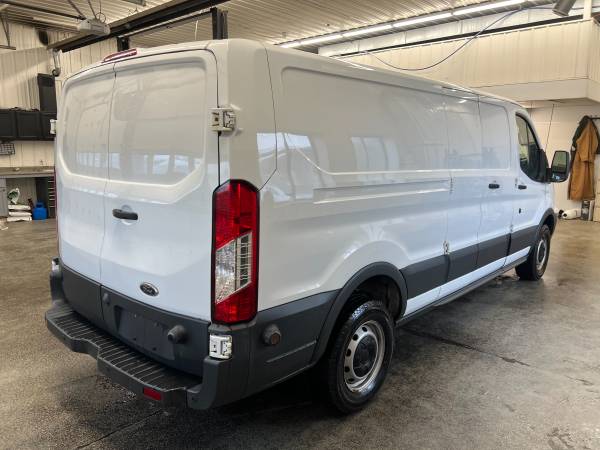 ** 2018 FORD TRANSIT 250 3DR LWB LOW ROOF CARGO VAN ** - $10,995 (CAMBRIDGE)63481621790723122