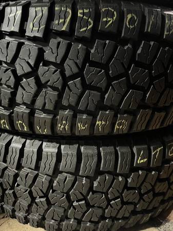 LT 275/70/18 ADVANTA PAIR 1