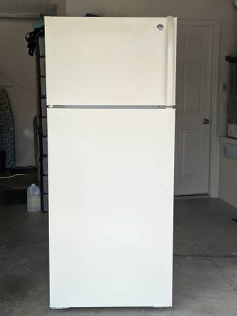 Refrigerator 1