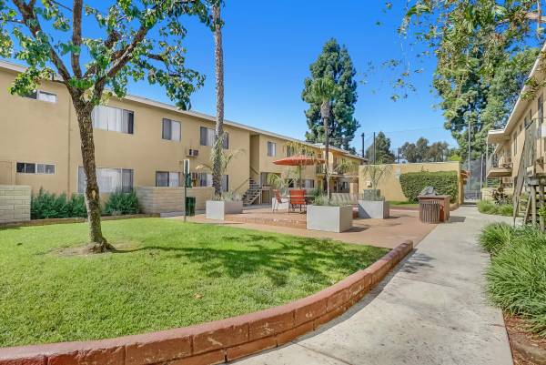 $2,030 / 1br - 700ft2 - Two On-Site Laundry Facilities, Community Center, On-Site Maintenance (13811 Shoemaker Ave, Norwalk, CA)63912982989187121