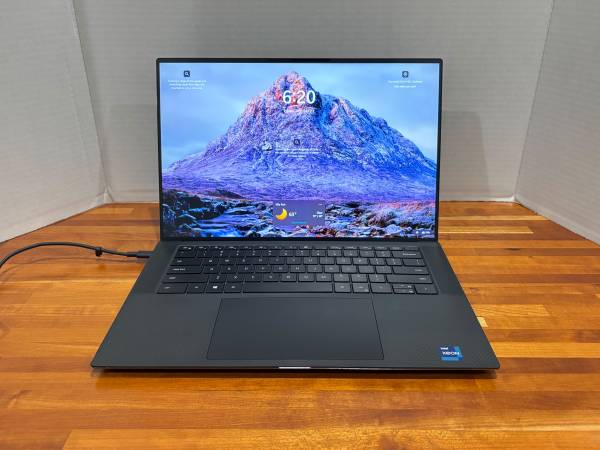 DELL PRECISION 5560 Intel Xeon W-11955M 32GB RAM 1TB RTX A2000 4GB GPU 1