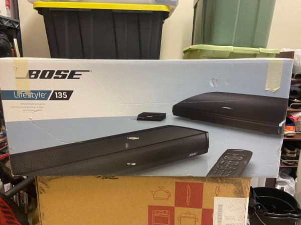 Bose Lifestyle 135 Home theatre system wireless subwoofer 1