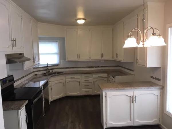 $750 - - - Estudio brillante y luminoso en condominio63798509757827123